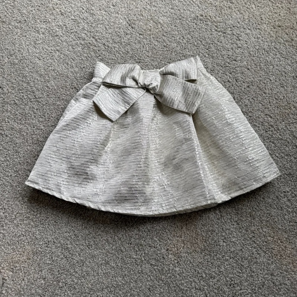 Elegant Lined Metallic Gold & Silver PARTY Skirt Front Bow Sz.4 LN